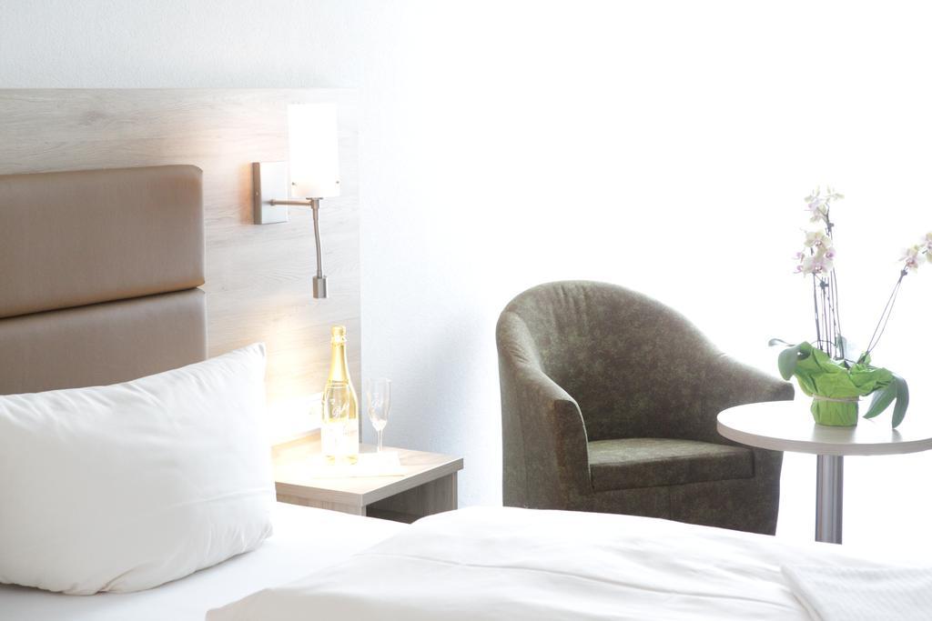 Landhotel Kueffner Pfedelbach 외부 사진