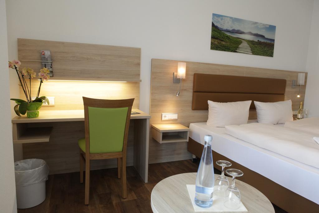 Landhotel Kueffner Pfedelbach 외부 사진